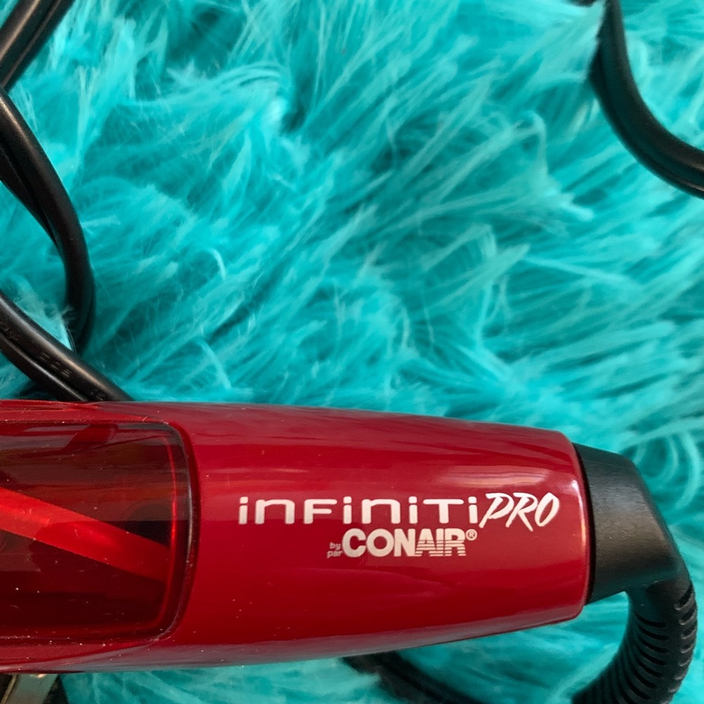 InfinitiPRO Hair styler like new